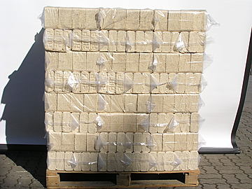Hele kandiline puitbrikett alusel 1000 kg